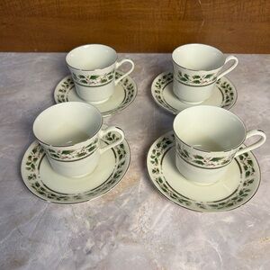 Royal Limited Holly Holiday Teacup and Saucer Set - White and Green